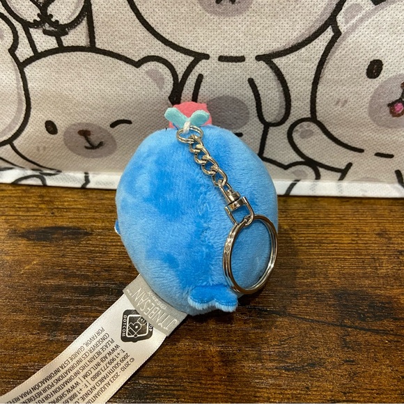 Jinbeisan Blind Box Plush Whale w/ Octopus Keychain - Picture 2 of 2